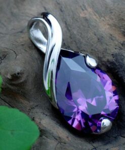 Pendentif Goutte d’eau couleur améthyste